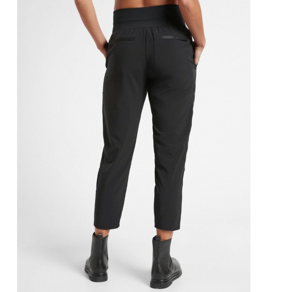 Athleta Nola slim tapered crop in black - size 6 - Picture 2 of 6